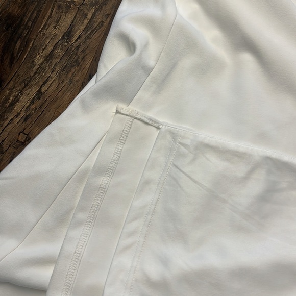 Lulu’s Off Shoulder gown (xs) NWOT - Picture 6 of 7